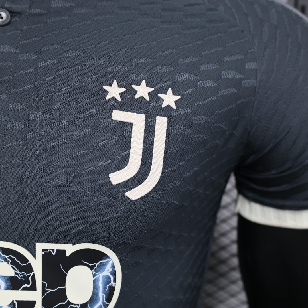 Juventus away 23/24