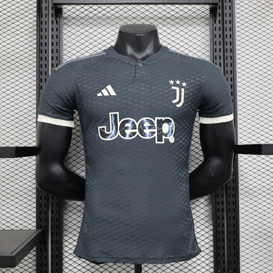 Juventus away 23/24