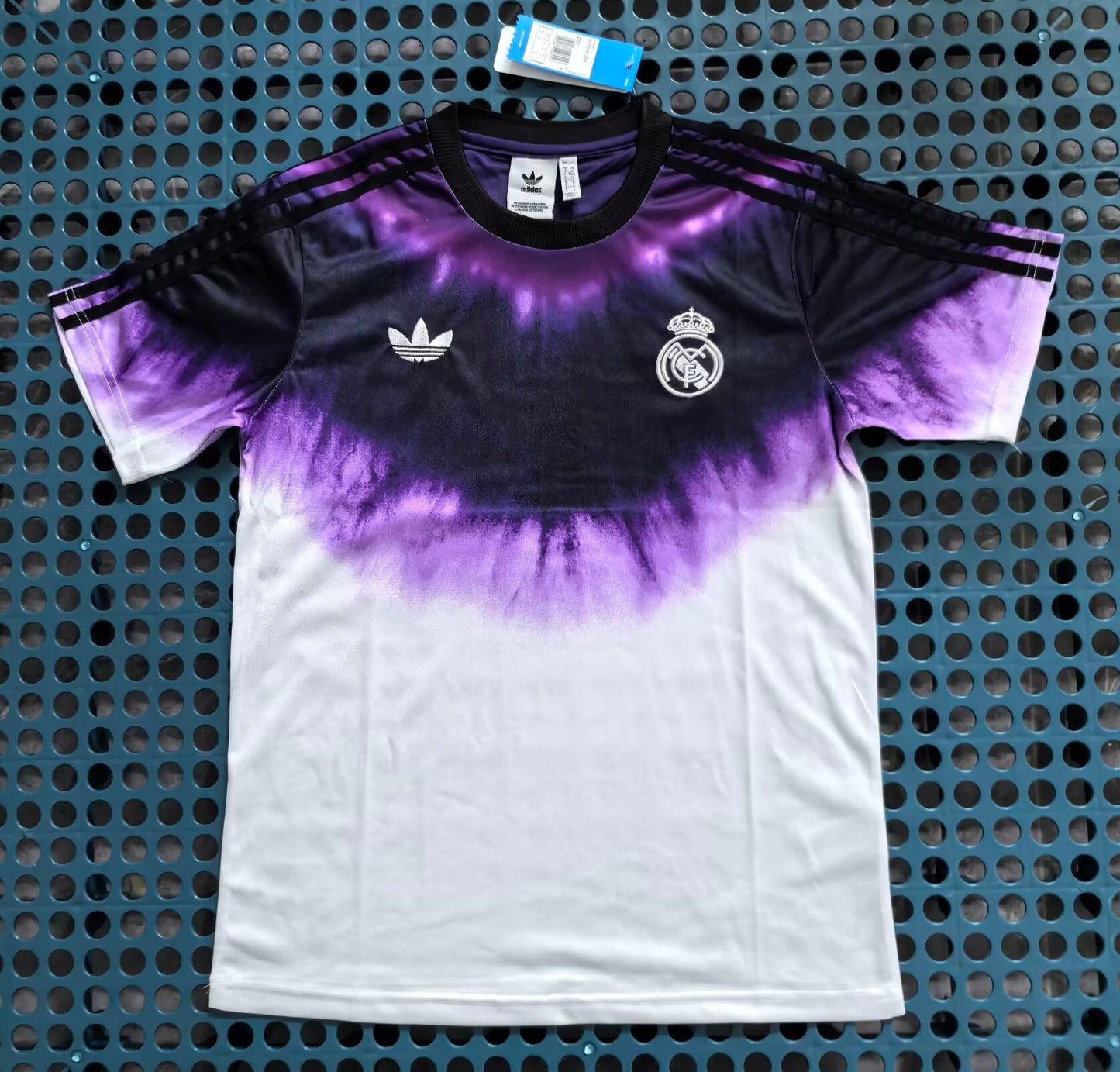 Real Madrid New Year's Edition purple 25/26