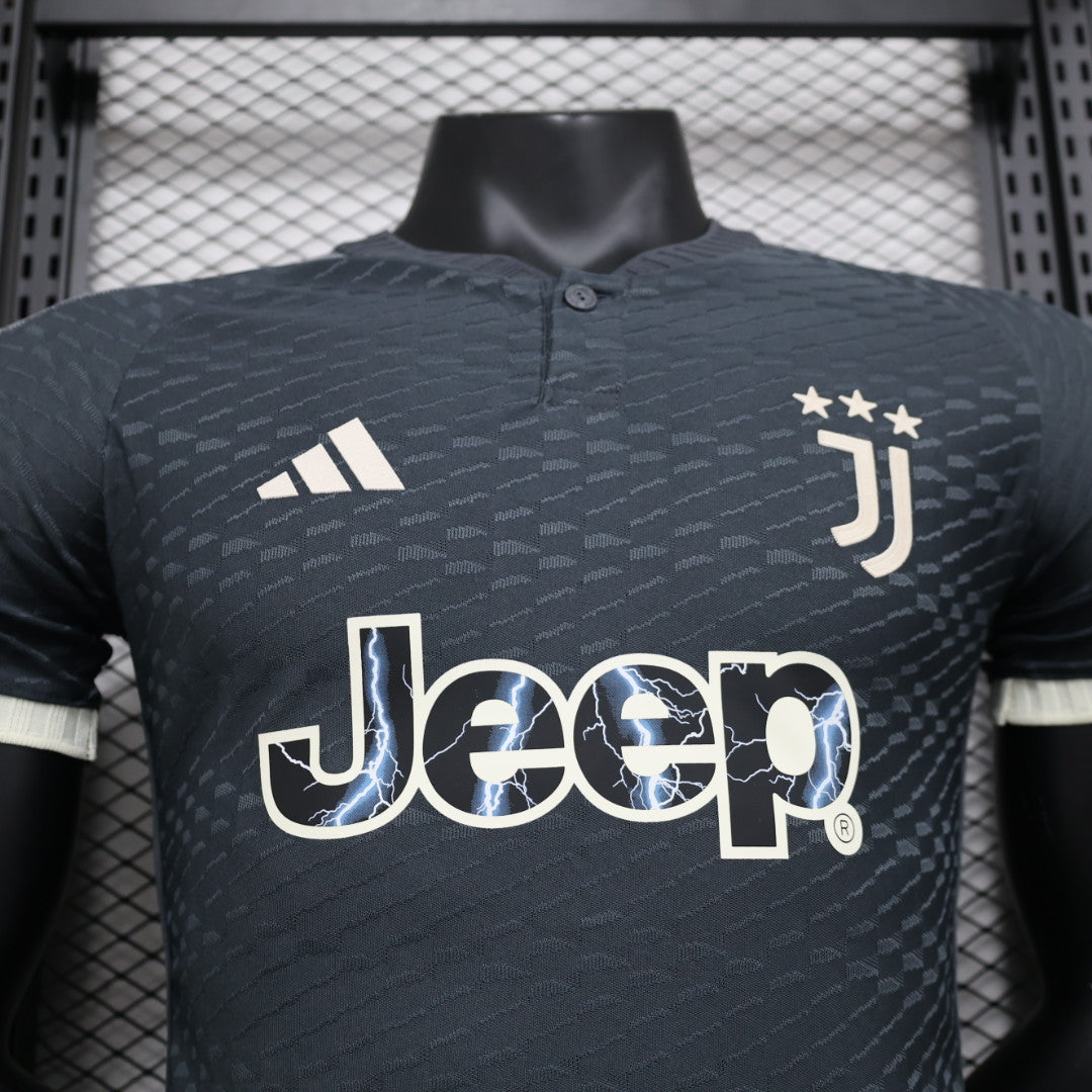 Juventus away 23/24